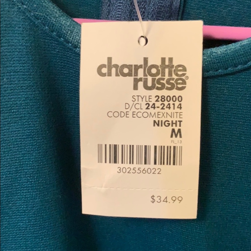 Dress - Picture 4 of 4